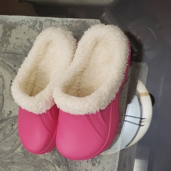 Shoes - Classic Fur Lined Clogs Waterproof Winter Fuzzy Slippers For Women 6 new
